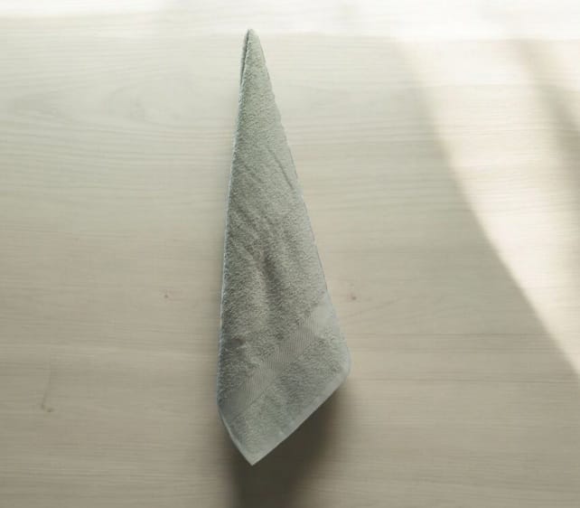 HAND TOWEL